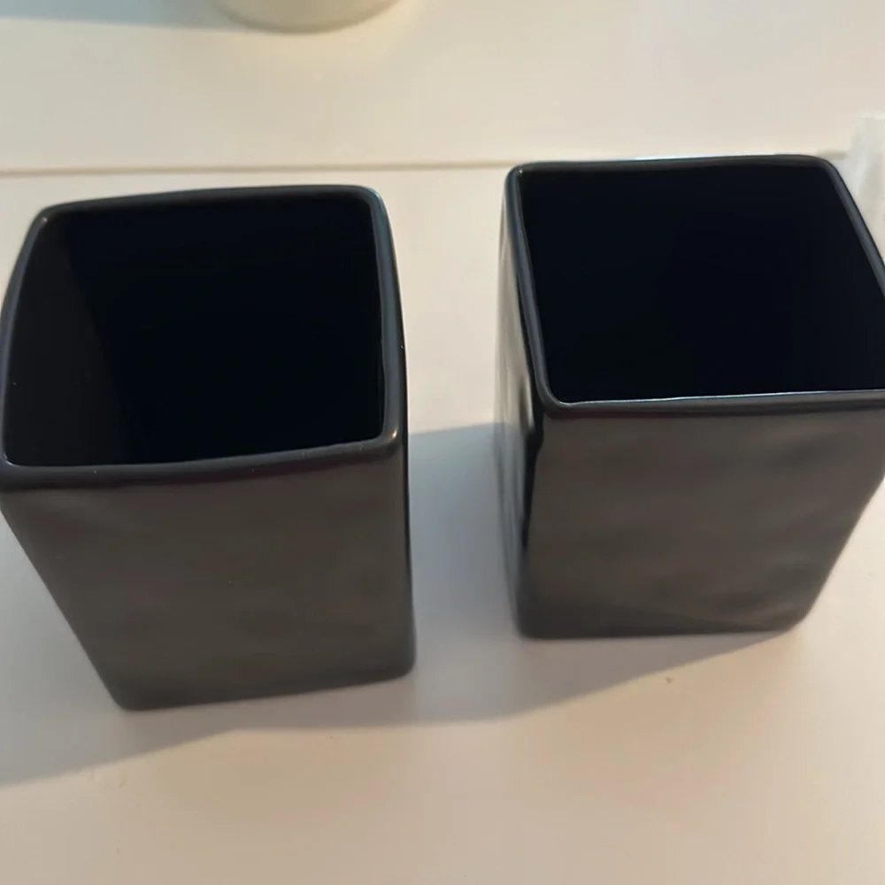 EUC Rae Dunn Make up Face Ceramic Organizers